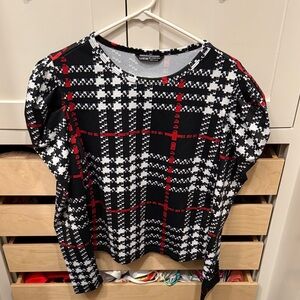 SHEIN Black and Red Plaid Long Sleeve Top